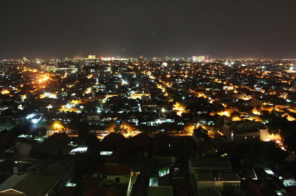 Pop! Hotel Gubeng Surabaya Exterior foto