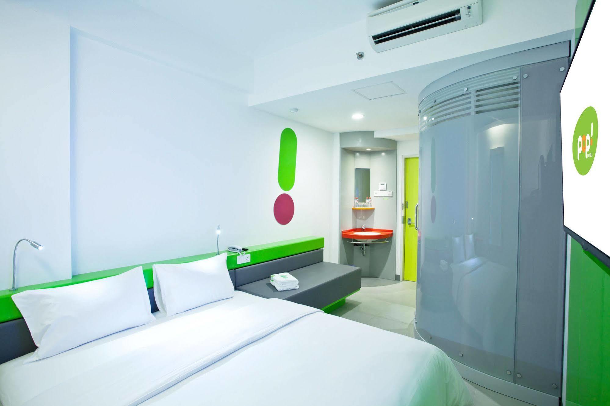 Pop! Hotel Gubeng Surabaya Exterior foto